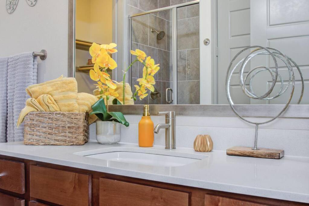 Best 5* Luxury Living Downtown Kingbed Suite Houston Exterior foto